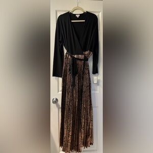 NWT Lularoe Elegant Deanne 2XL Wrap Dress Black Top and Black/Gold Pleated Skirt